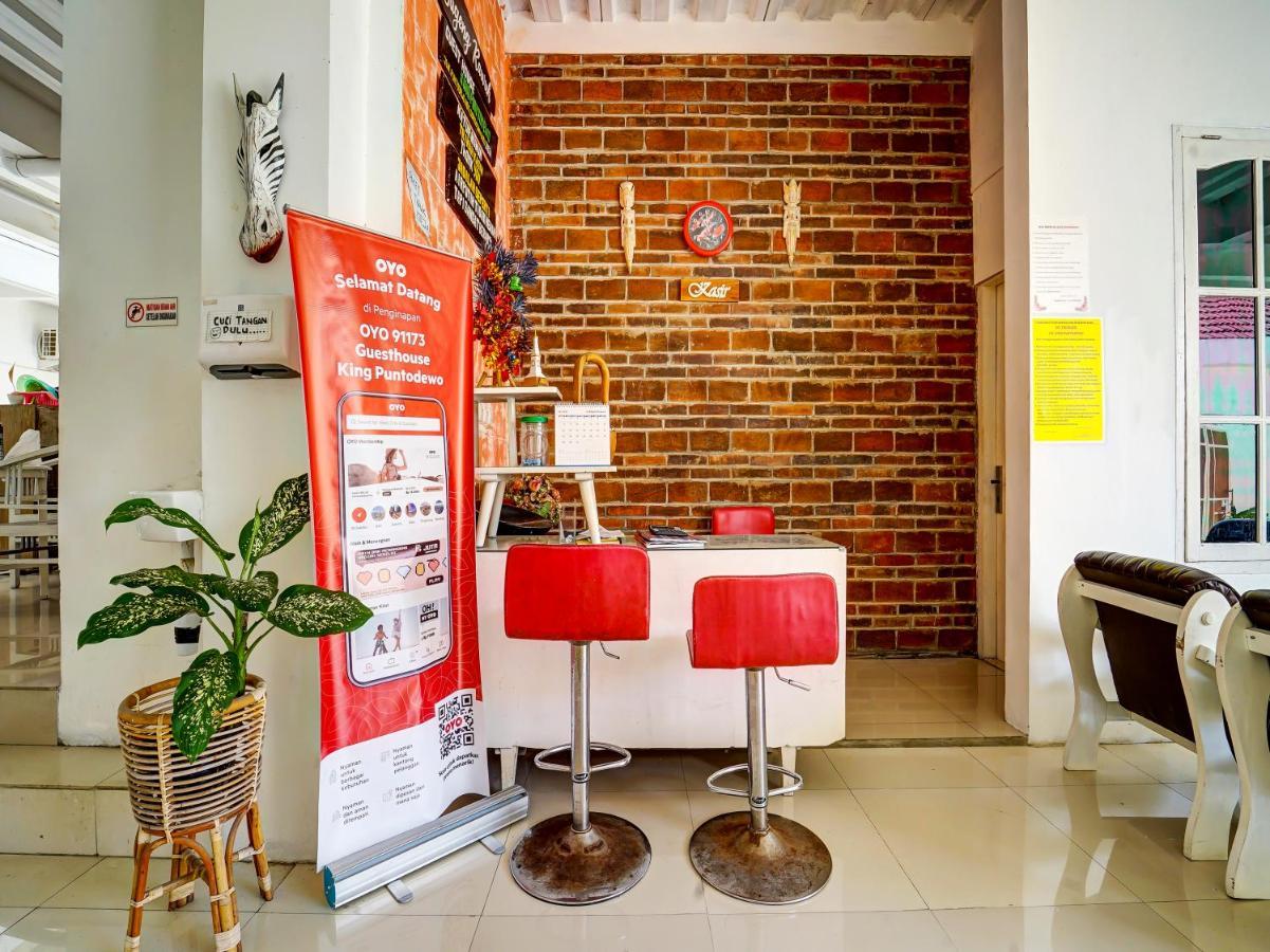 Super Oyo 91173 Guesthouse King Puntodewo Pakualaman Luaran gambar