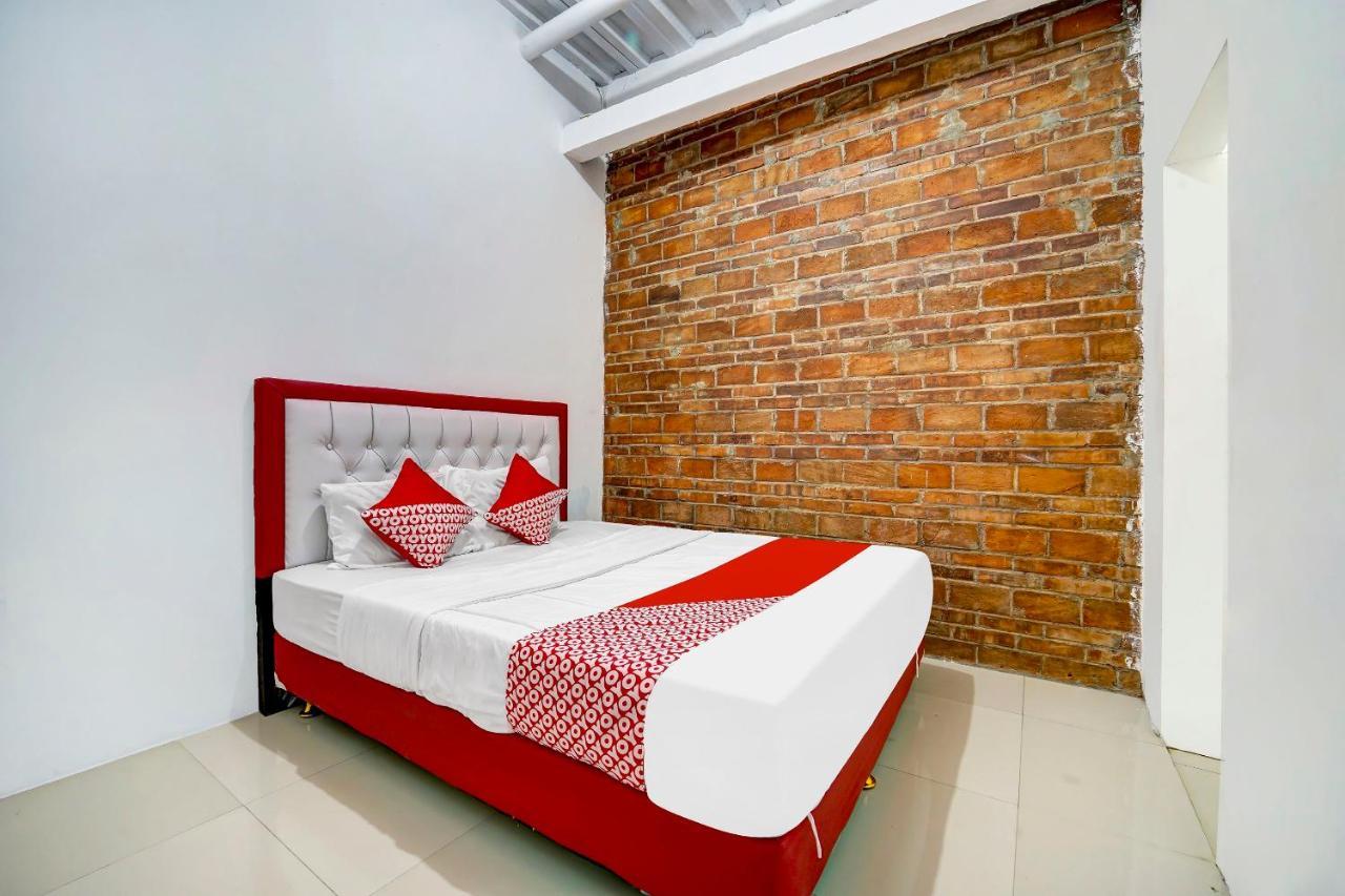 Super Oyo 91173 Guesthouse King Puntodewo Pakualaman Luaran gambar