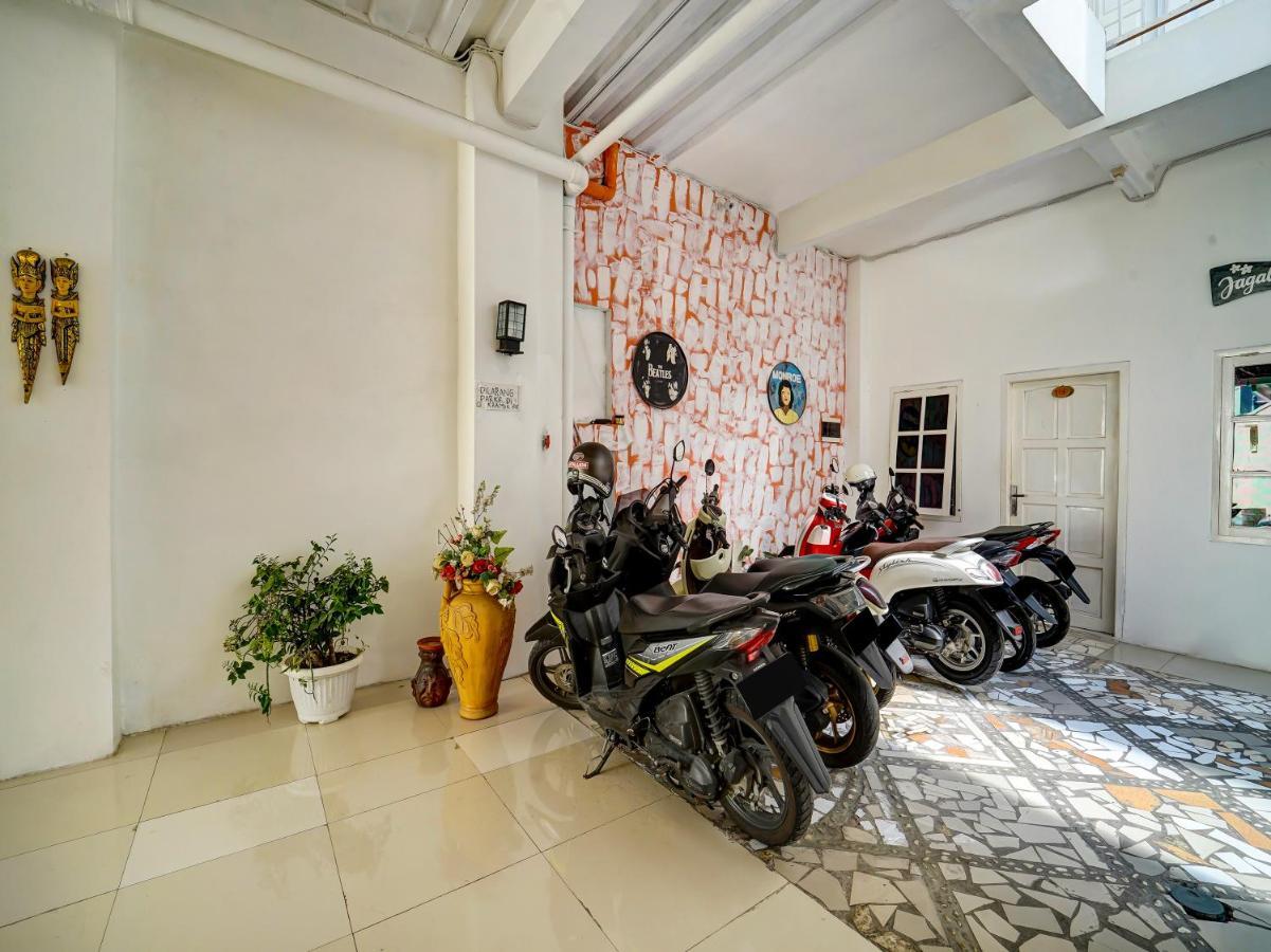 Super Oyo 91173 Guesthouse King Puntodewo Pakualaman Luaran gambar