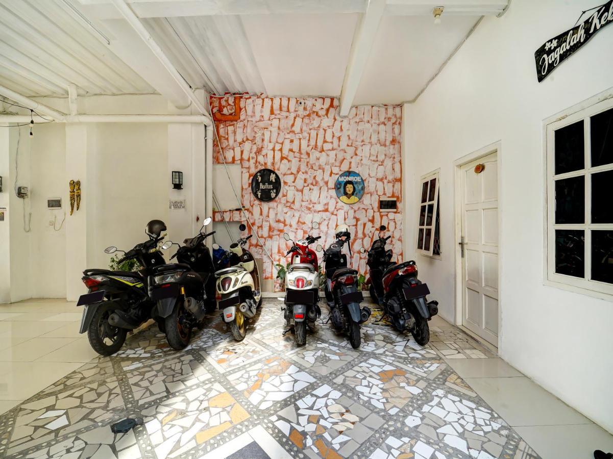 Super Oyo 91173 Guesthouse King Puntodewo Pakualaman Luaran gambar