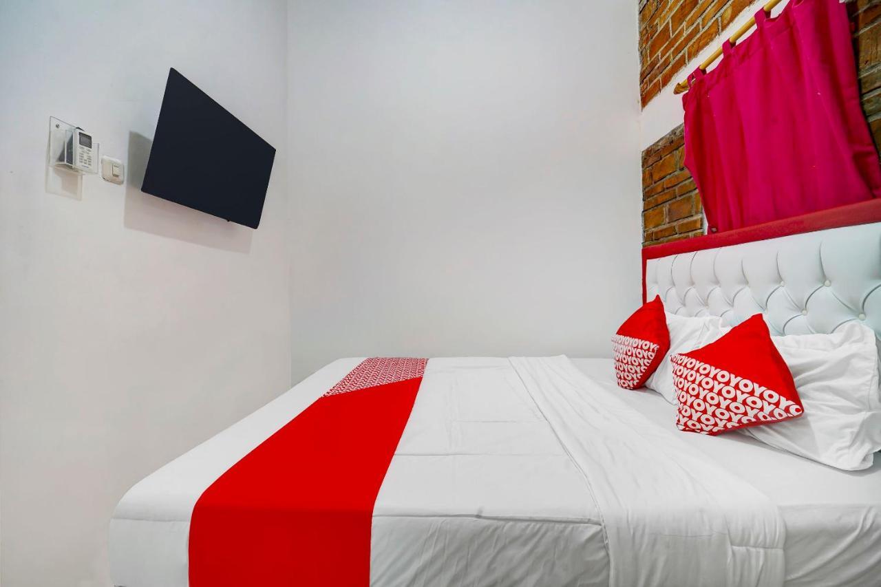 Super Oyo 91173 Guesthouse King Puntodewo Pakualaman Luaran gambar