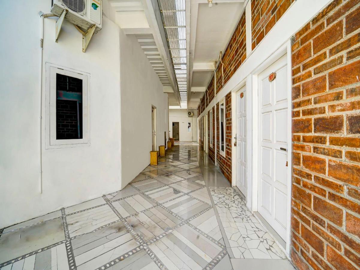 Super Oyo 91173 Guesthouse King Puntodewo Pakualaman Luaran gambar